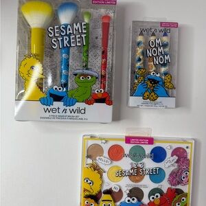 LIMITED EDITION Wet n Wild Sesame Street Colorful Makeup Set